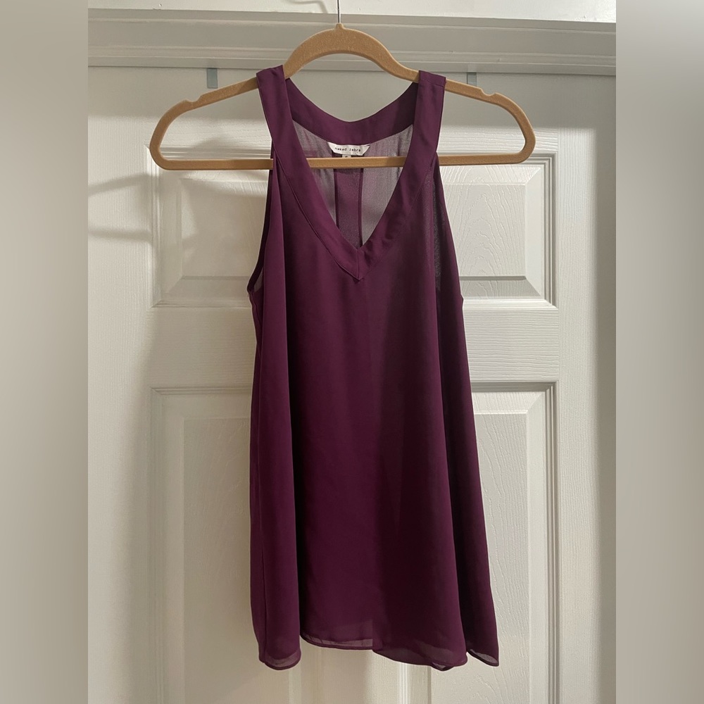 Purple open back women’s top, like new